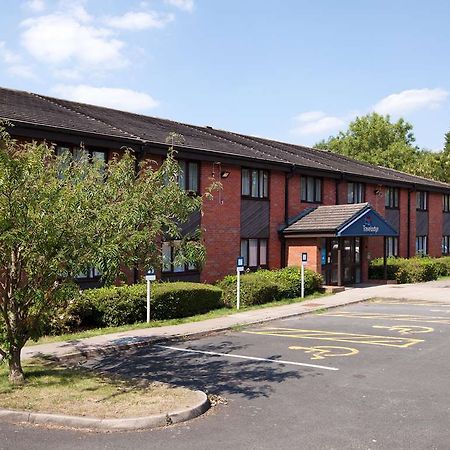 Travelodge Droitwich Exterior photo