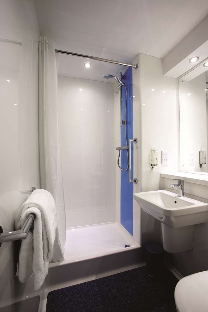 Travelodge Droitwich Room photo